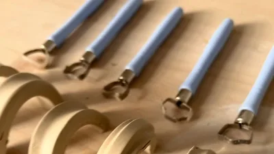 Los cinco perfiles de las herramientas para hacer asas de cerámica